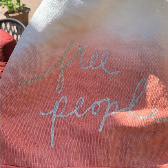 NWOT Free People beach bag - Picture 2 of 3